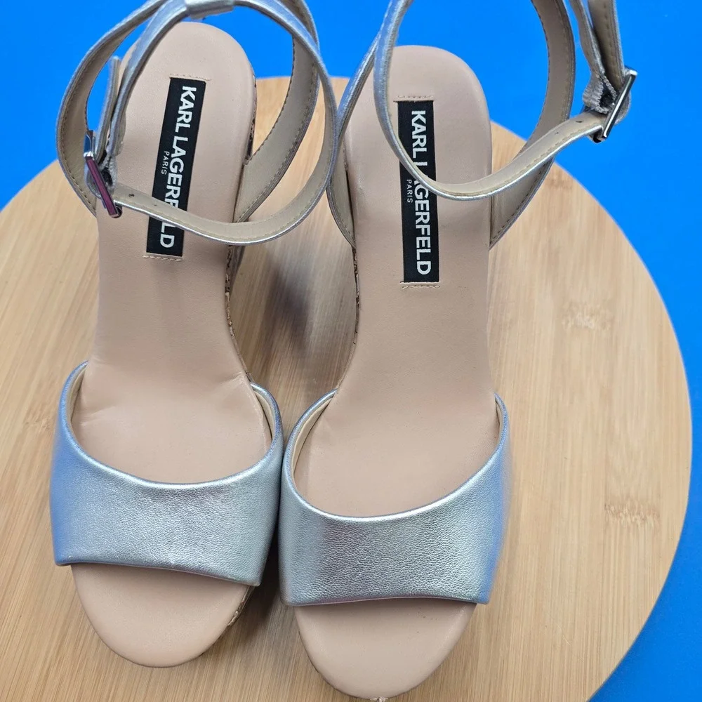Karl‎ Lagerfeld Paris Carina Silver Metallic Leather Cork Wedge Sandals 6.5M 37B